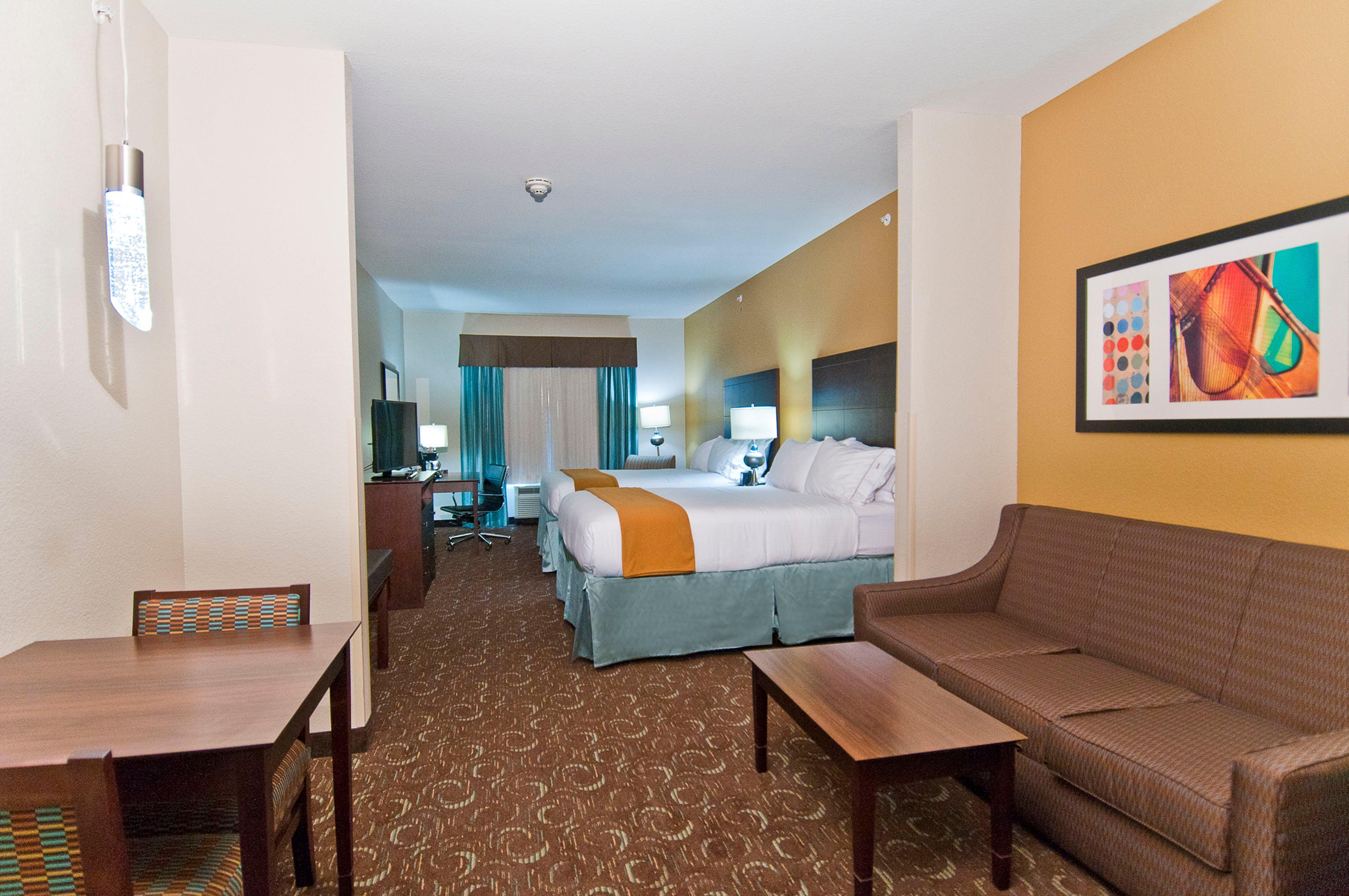 Holiday Inn Express & Suites San Antonio Frost Bank Center By Ihg Екстериор снимка