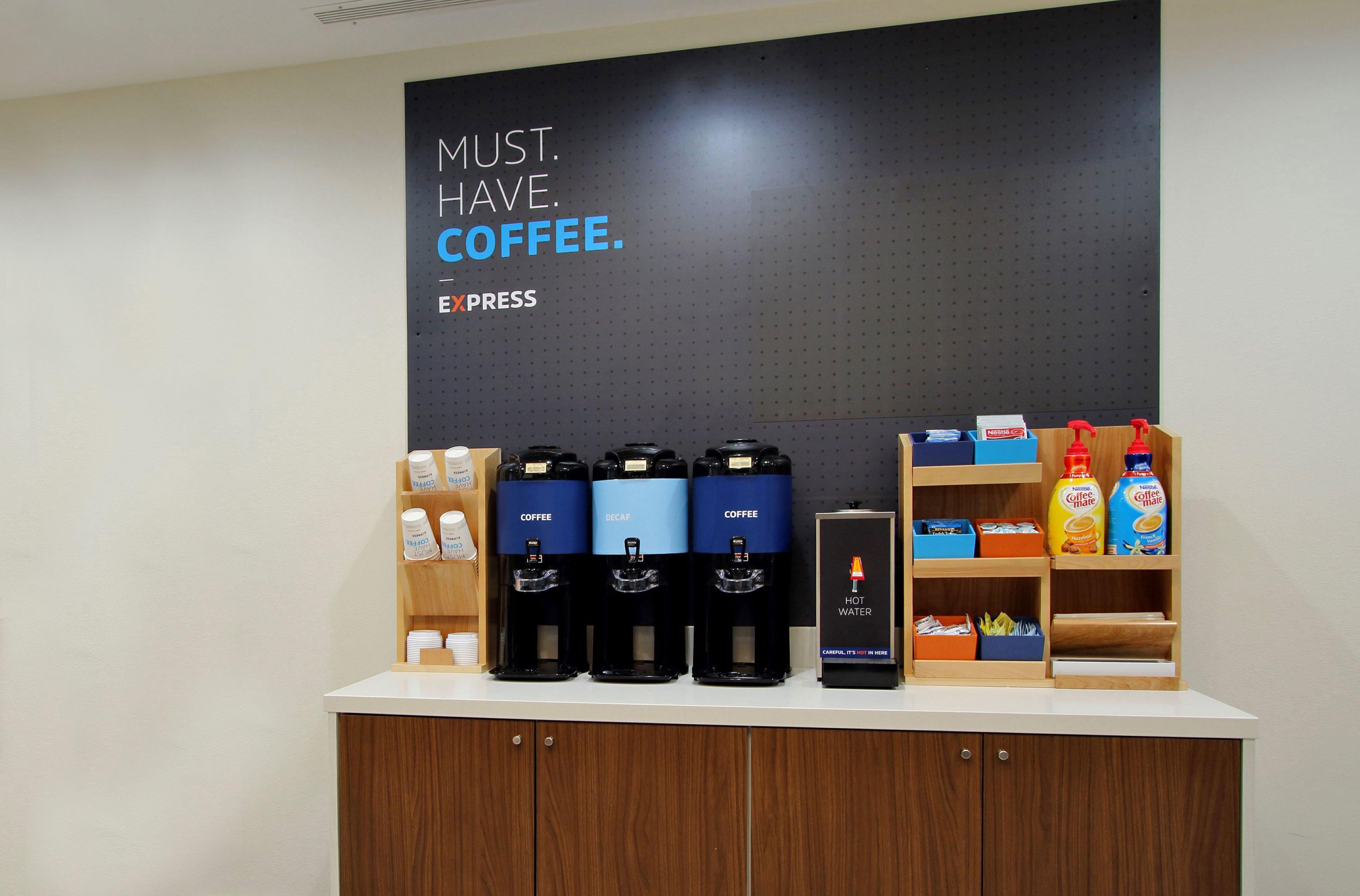 Holiday Inn Express & Suites San Antonio Frost Bank Center By Ihg Екстериор снимка