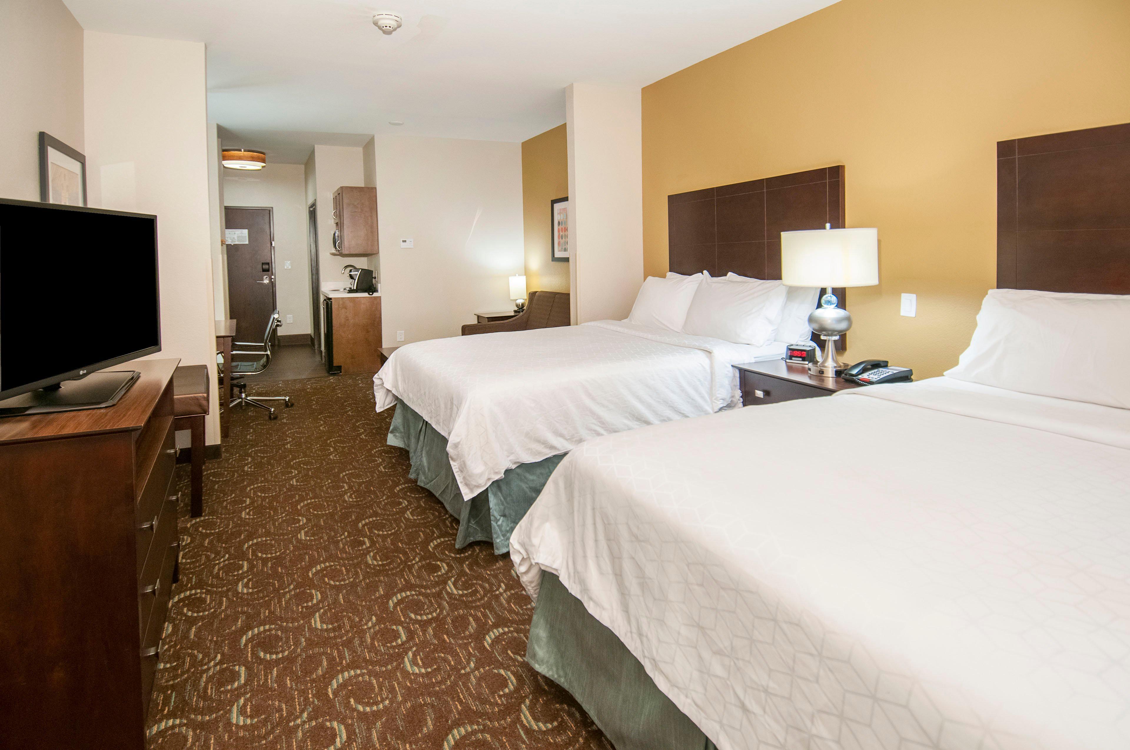 Holiday Inn Express & Suites San Antonio Frost Bank Center By Ihg Екстериор снимка