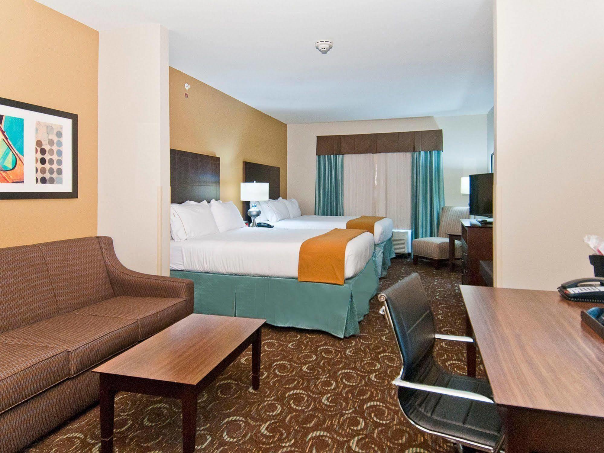 Holiday Inn Express & Suites San Antonio Frost Bank Center By Ihg Екстериор снимка
